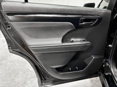 2021 Toyota Highlander L