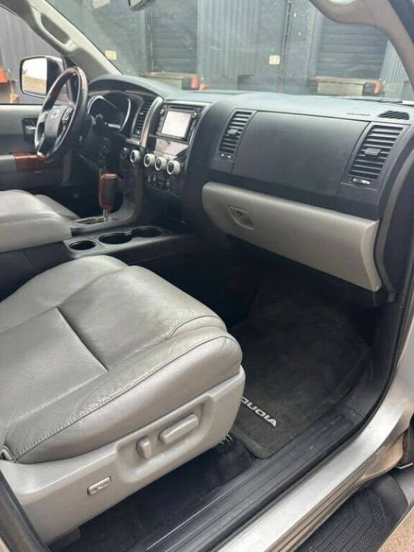 2018 Toyota Sequoia Platinum