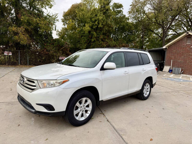 2011 Toyota Highlander SE