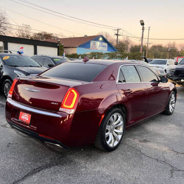2019 Chrysler 300 Touring