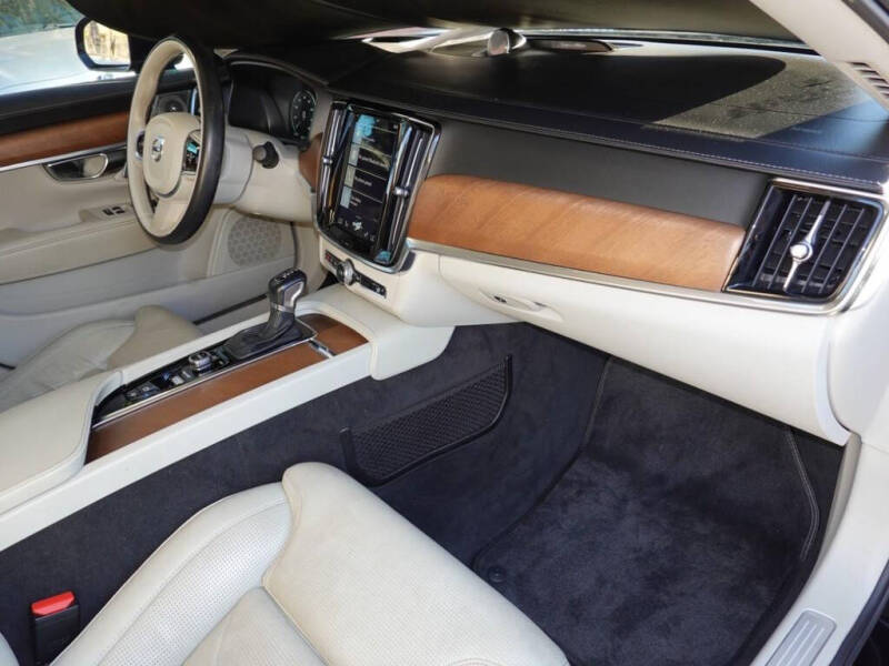 2017 Volvo S90 T6 Inscription