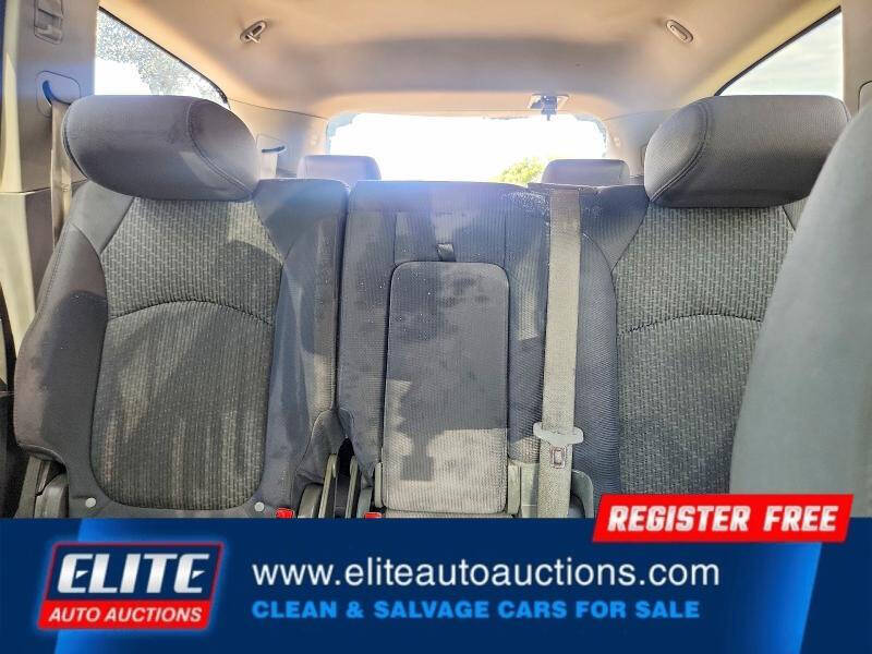 2011 Chevrolet Traverse LS