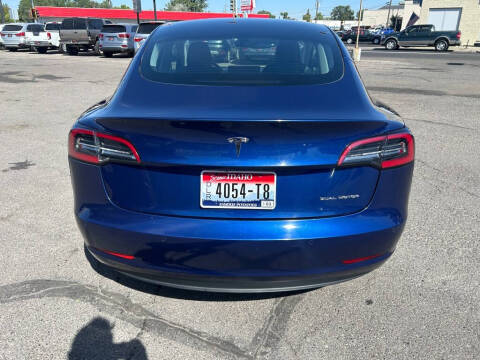 2022 Tesla Model 3 Long Range