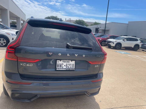 2026 Volvo XC60 B5 Core