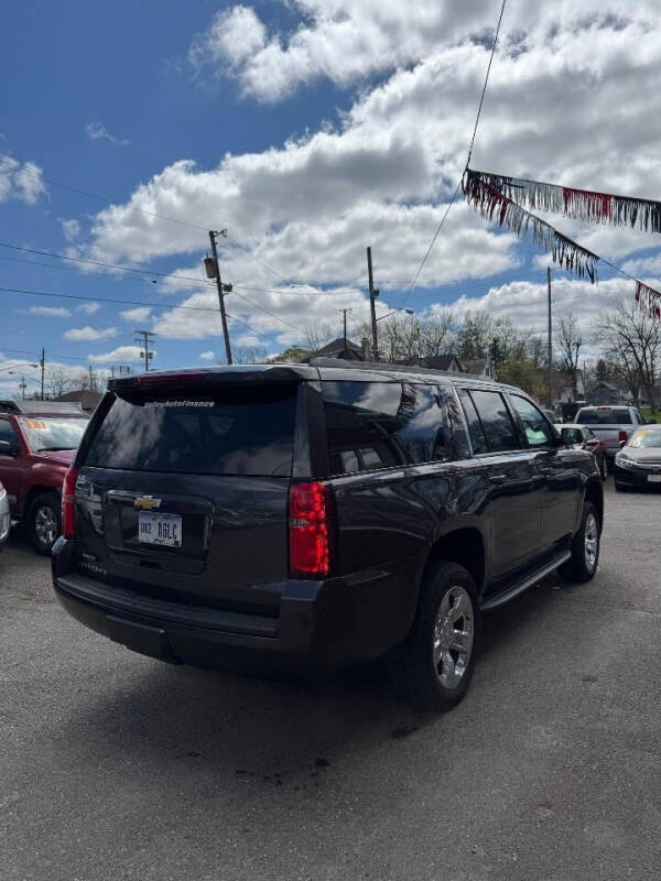 2018 Chevrolet Suburban LT