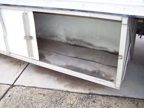 2002 Freightliner FL70