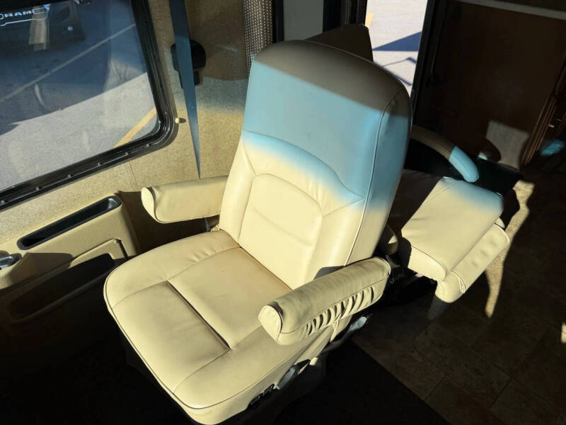 2012 Freightliner XCS Chassis