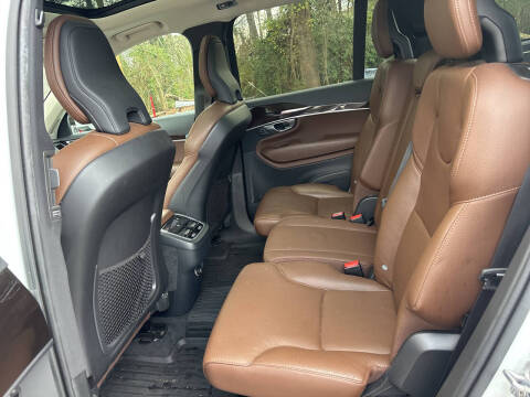2019 Volvo XC90 T6 Momentum