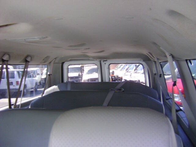 2010 Ford E-Series E-350 SD XL