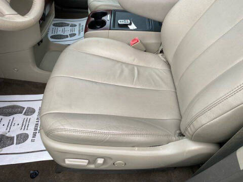 2014 Toyota Sienna XLE 7-Passenger