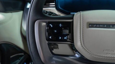 2025 Land Rover Range Rover P530 SE LWB