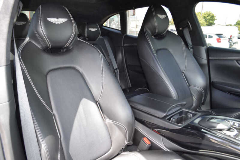 2021 Aston Martin DBX