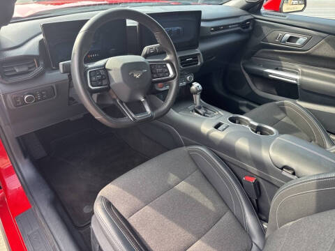 2024 Ford Mustang EcoBoost