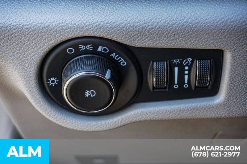 2024 Chrysler Pacifica Plug-In Hybrid Select