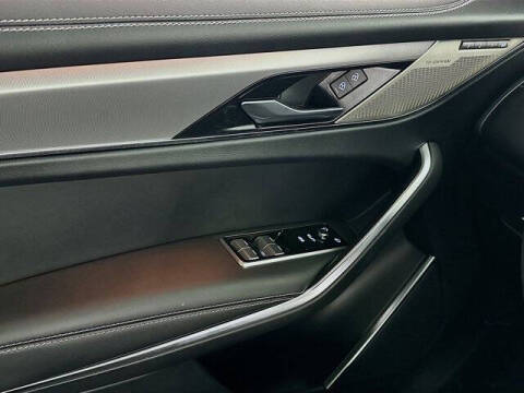 2024 Jaguar F-PACE P250 R-Dynamic S