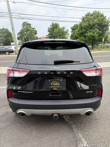 2020 Ford Escape Titanium