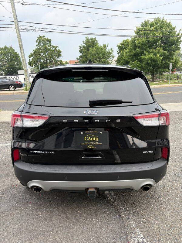 2020 Ford Escape Titanium