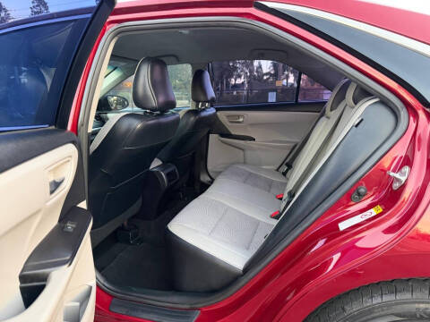 2016 Toyota Camry SE