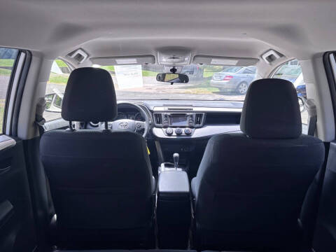 2018 Toyota RAV4 LE
