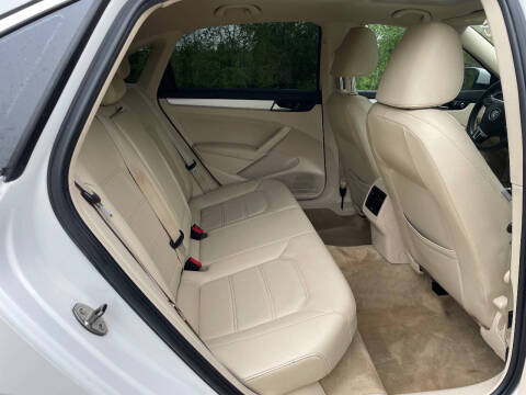 2013 Volkswagen Passat TDI SE