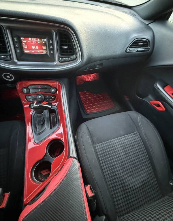 2016 Dodge Challenger SXT