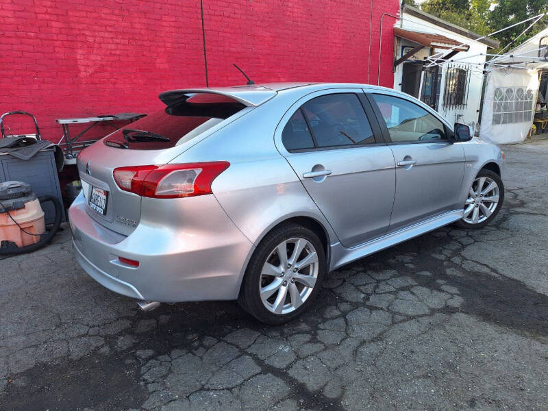 2012 Mitsubishi Lancer Sportback GT