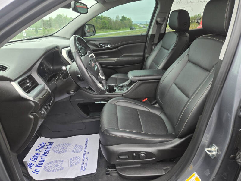 2021 GMC Acadia SLT