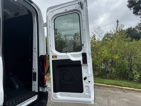 2025 Ford Transit 250