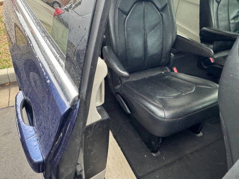 2017 Chrysler Pacifica Touring-L