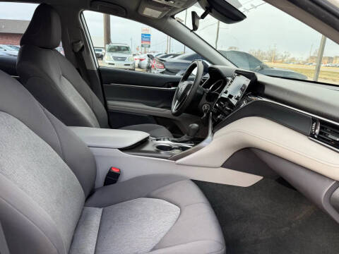 2022 Toyota Camry LE