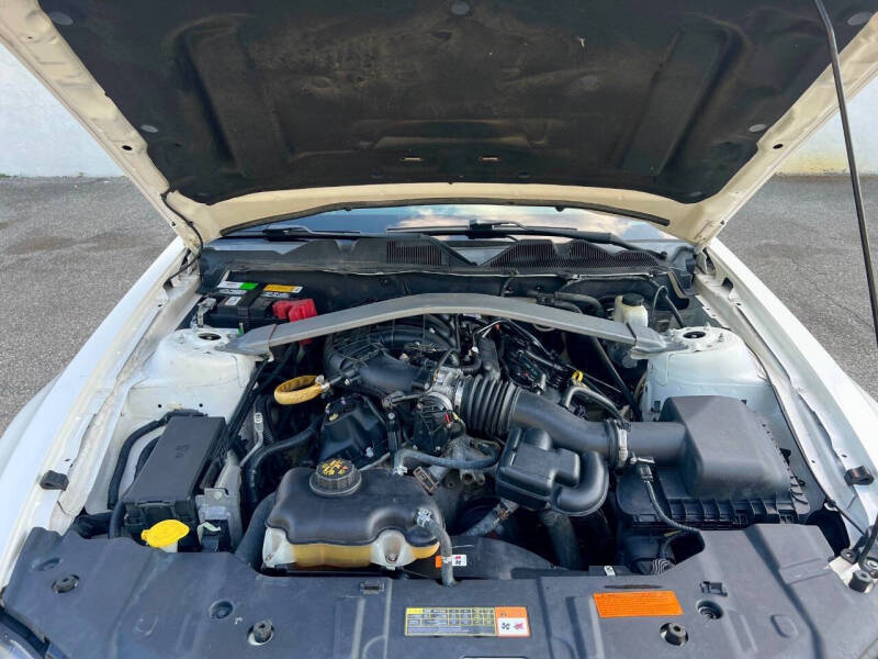 2013 Ford Mustang V6