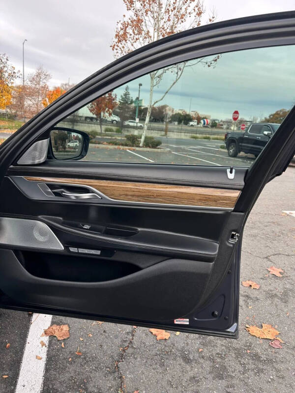 2016 BMW 7 Series 750i xDrive