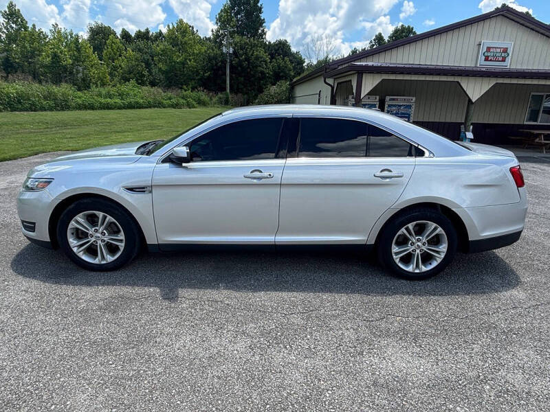 2018 Ford Taurus SEL
