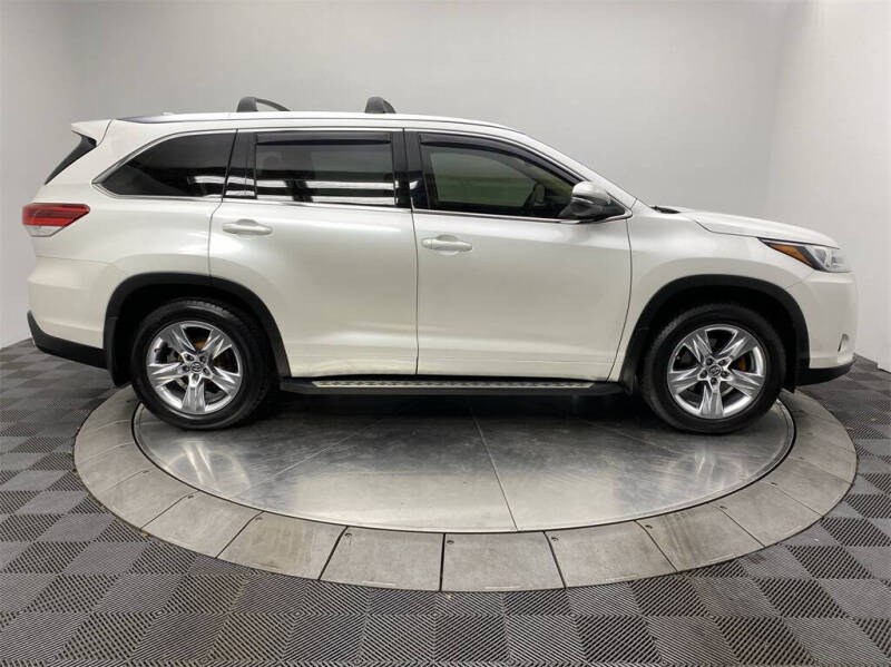 2017 Toyota Highlander