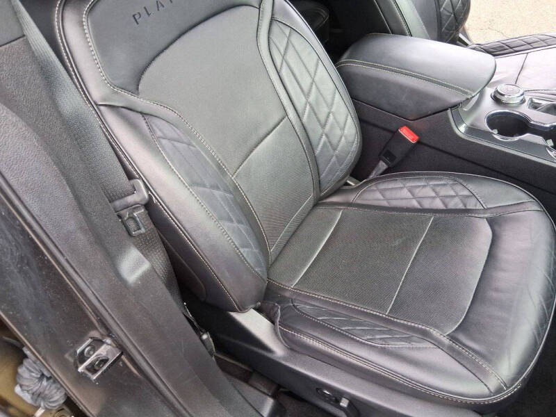 2019 Ford Explorer Platinum