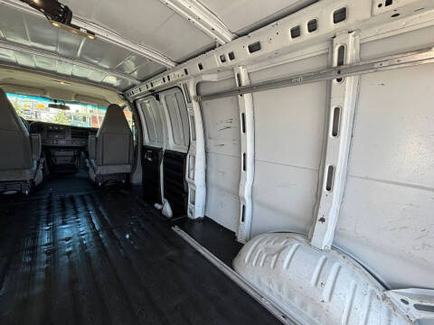 2019 Chevrolet Express 2500