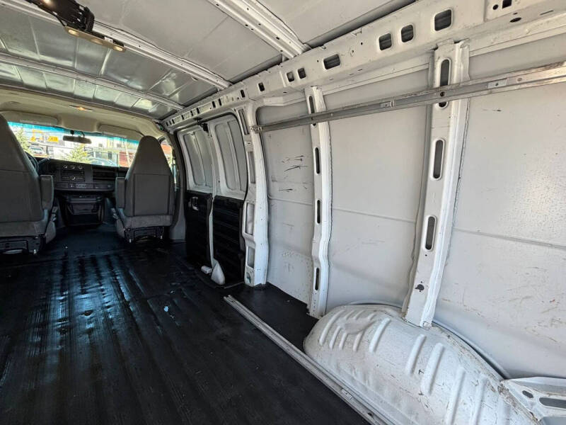 2019 Chevrolet Express 2500
