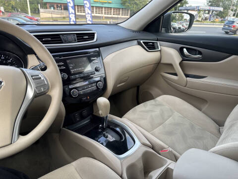 2015 Nissan Rogue SV