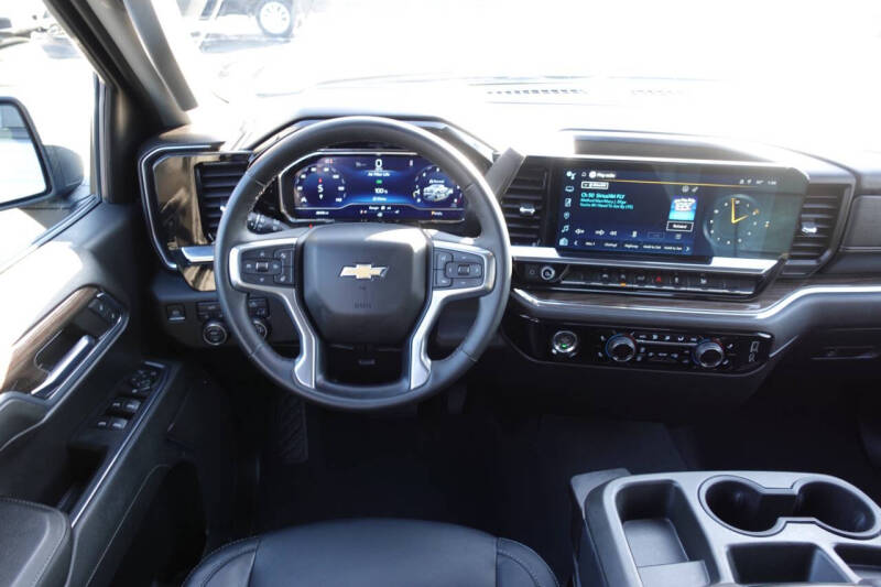 2024 Chevrolet Silverado 1500 LT