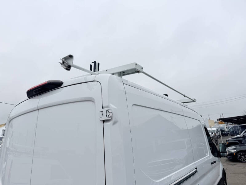 2023 Ford Transit 250