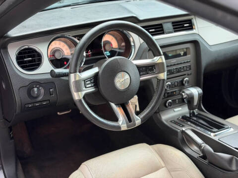 2012 Ford Mustang V6 Premium
