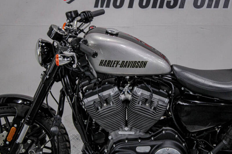 2016 Harley-Davidson Roadster