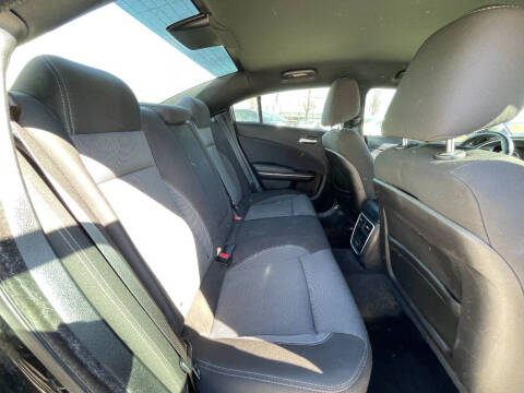 2017 Dodge Charger SE