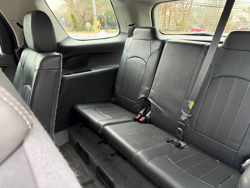 2016 GMC Acadia Denali