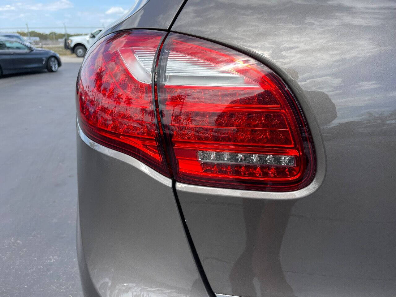 2011 Porsche Cayenne  - $18,900
