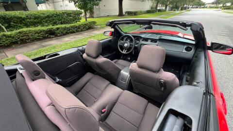 2012 Ford Mustang V6