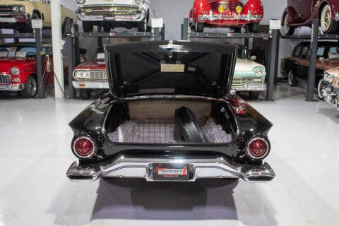 1957 Ford Thunderbird