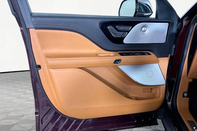 2022 Lincoln Aviator Black Label