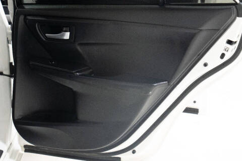 2017 Toyota Camry SE