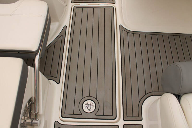 2018 Bayliner VR5 Bowrider